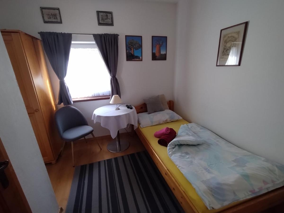 Penzion Evka Hotel Poprad Buitenkant foto